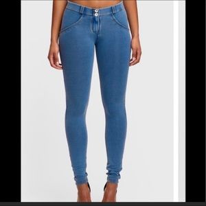 NWT Wr Up Freddy Jeggings
